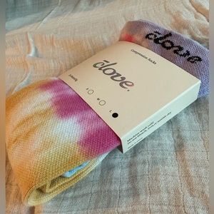 Clove compression socks